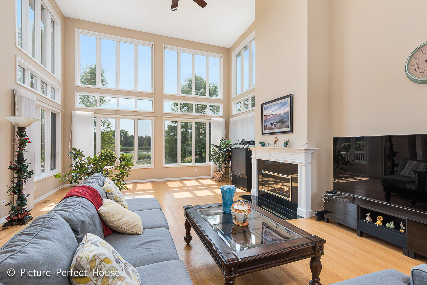 3571 Scottsdale Circle Property Photo 7
