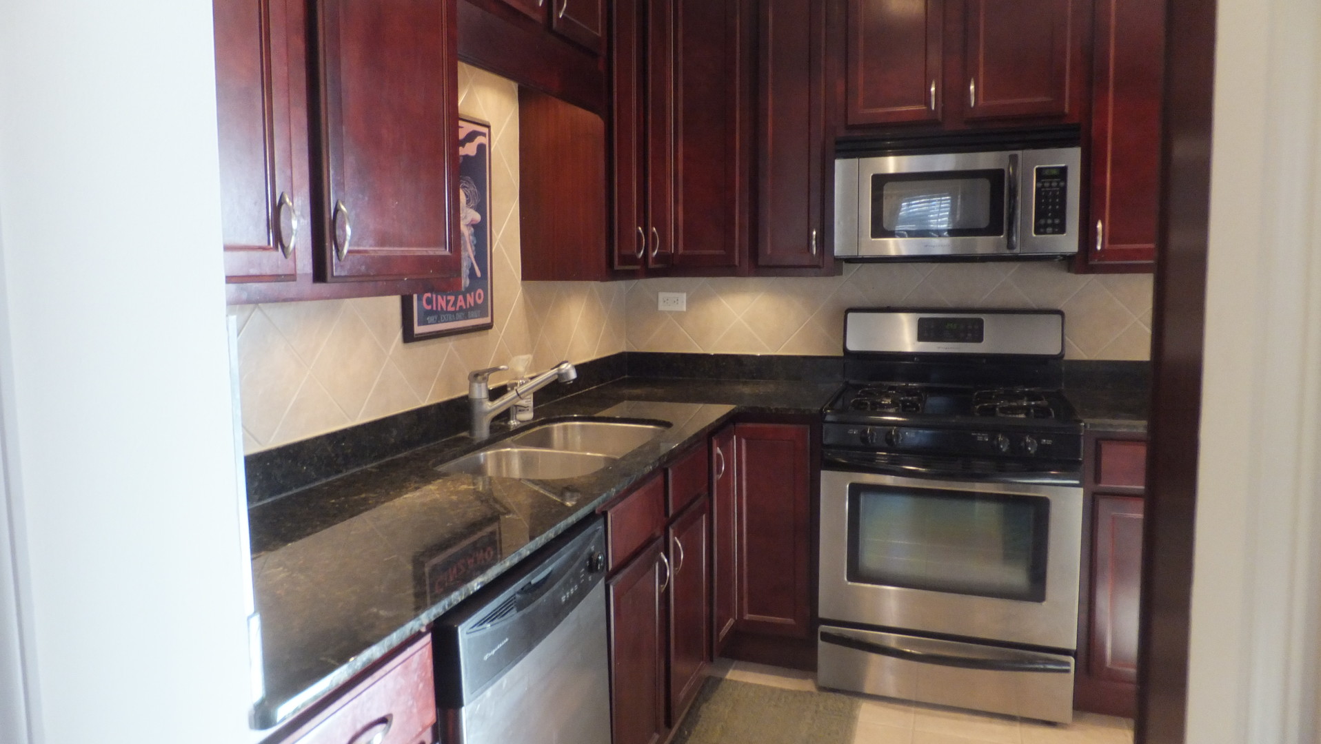 32 Elgin Avenue A1 Property Photo 3