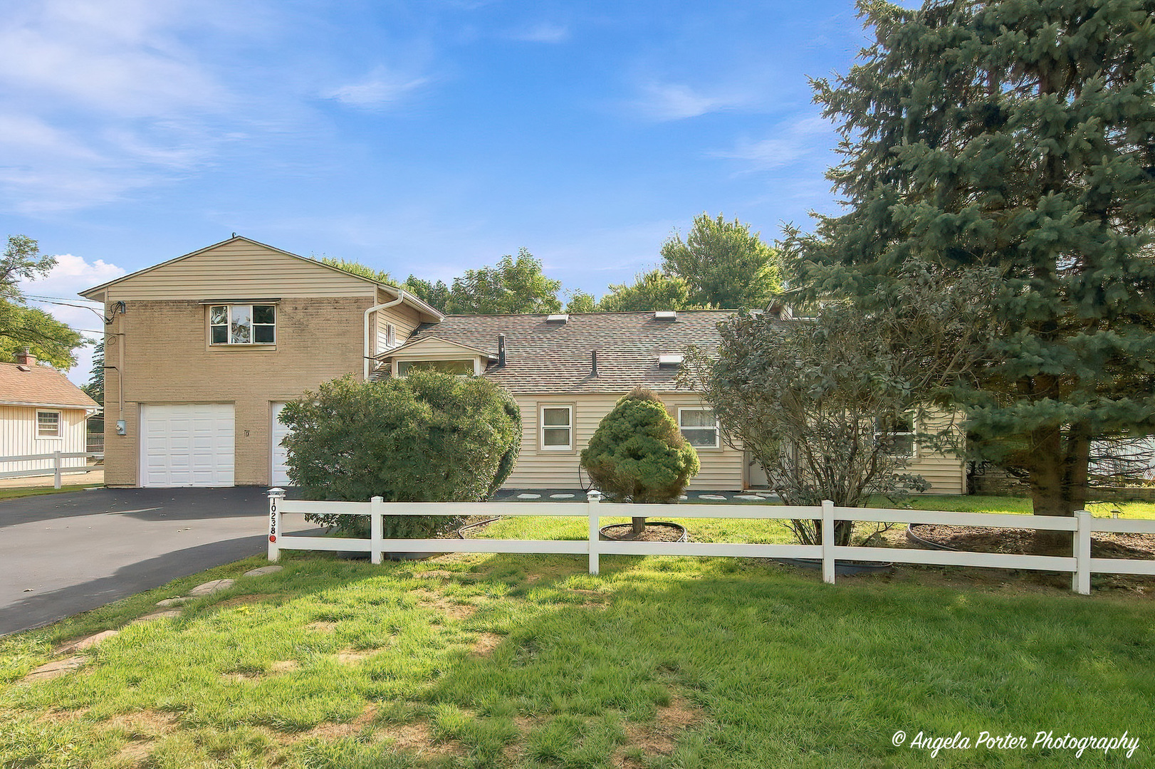 10238 W Wadsworth Road Property Photo 1