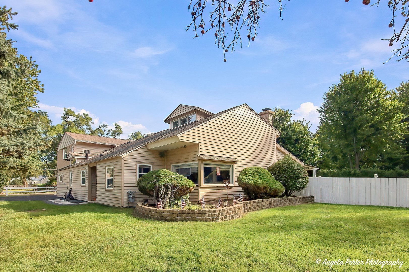 10238 W Wadsworth Road Property Photo 3