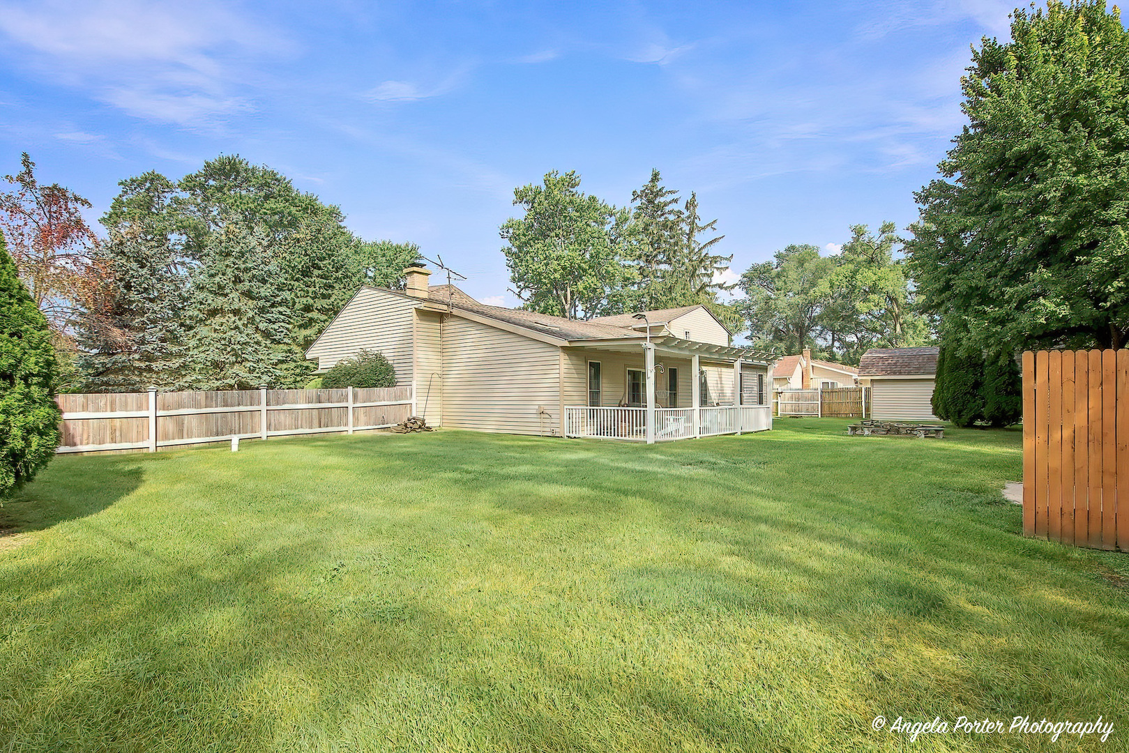 10238 W Wadsworth Road Property Photo 6