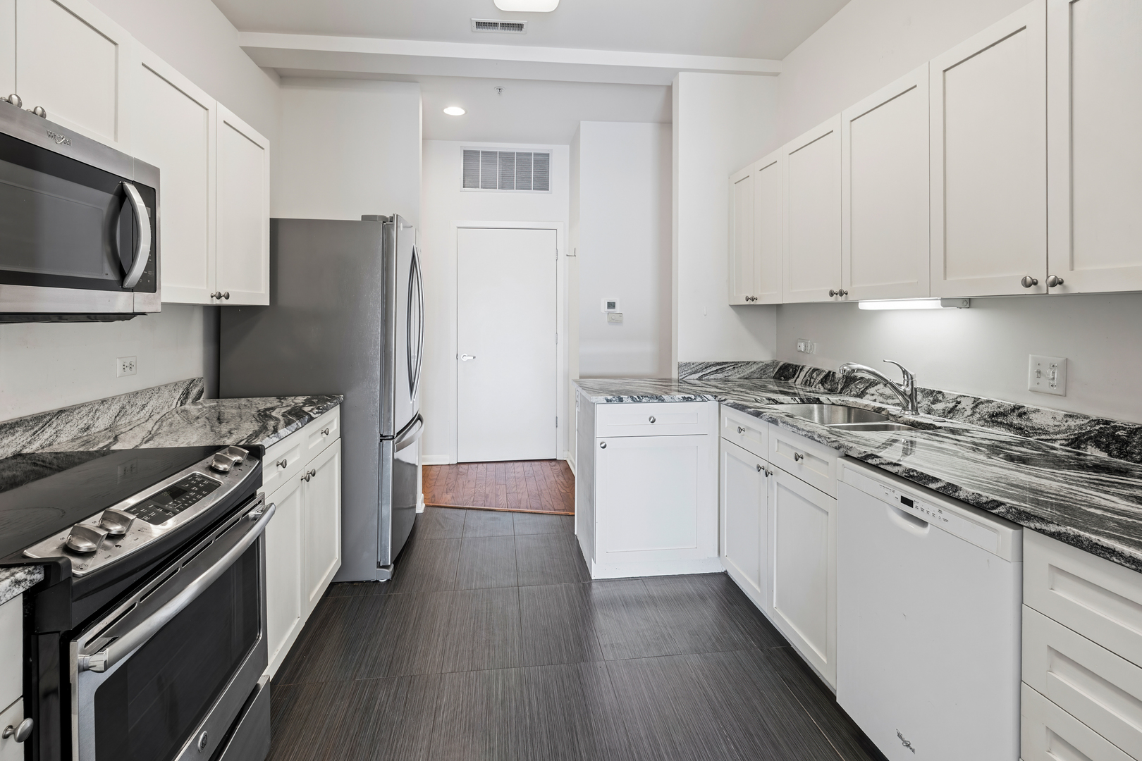 1415 Sherman Avenue 405 Property Photo 6
