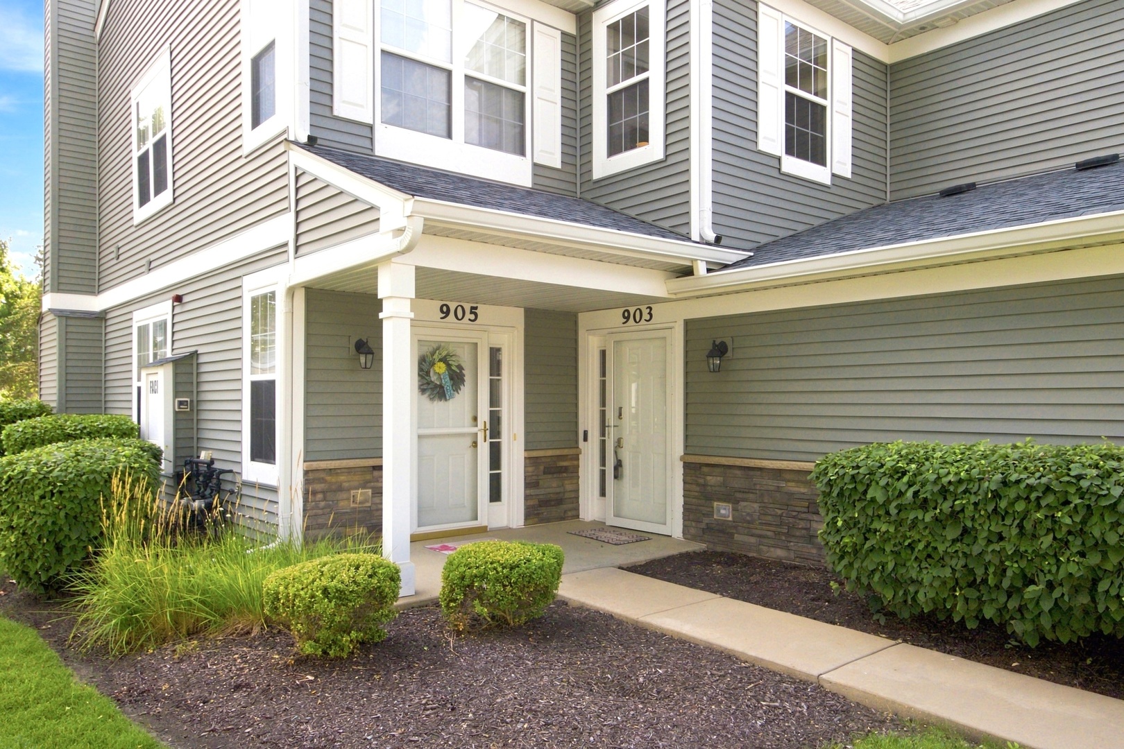 903 Genesee Drive Property Photo 2