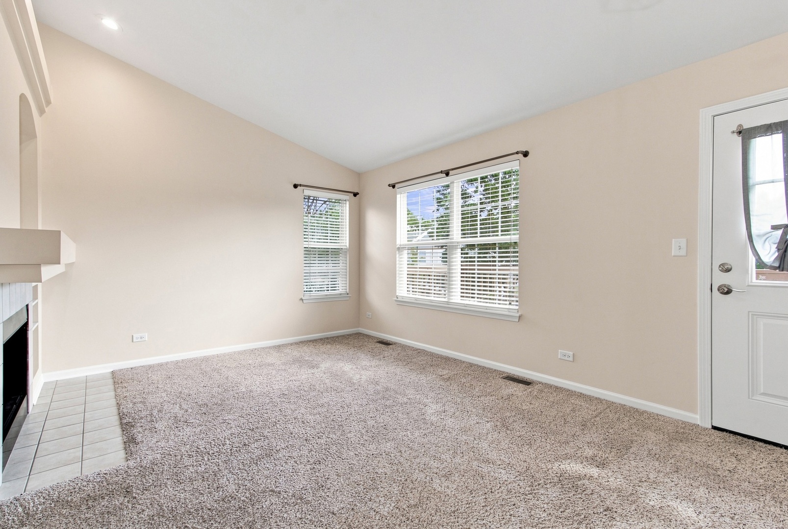 903 Genesee Drive Property Photo 3