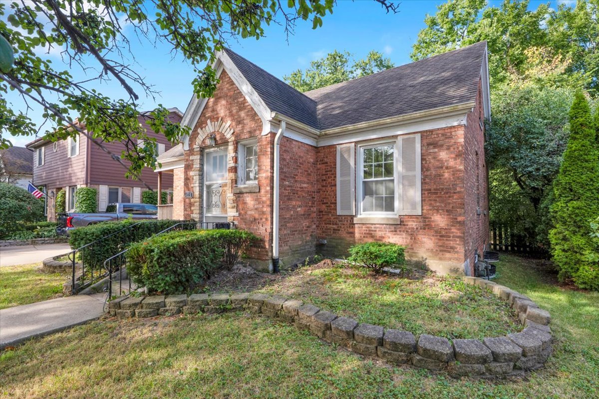 4328 Wolf Road Property Photo 4