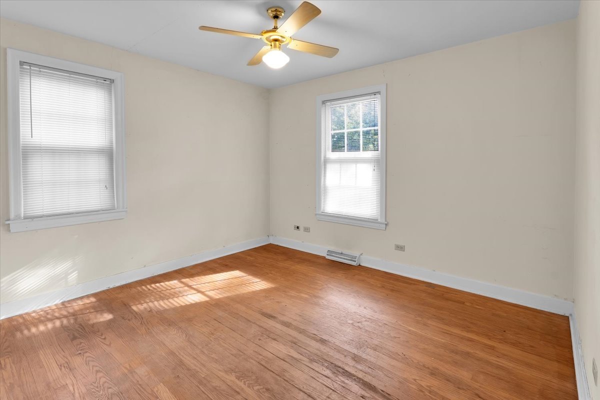 4328 Wolf Road Property Photo 10