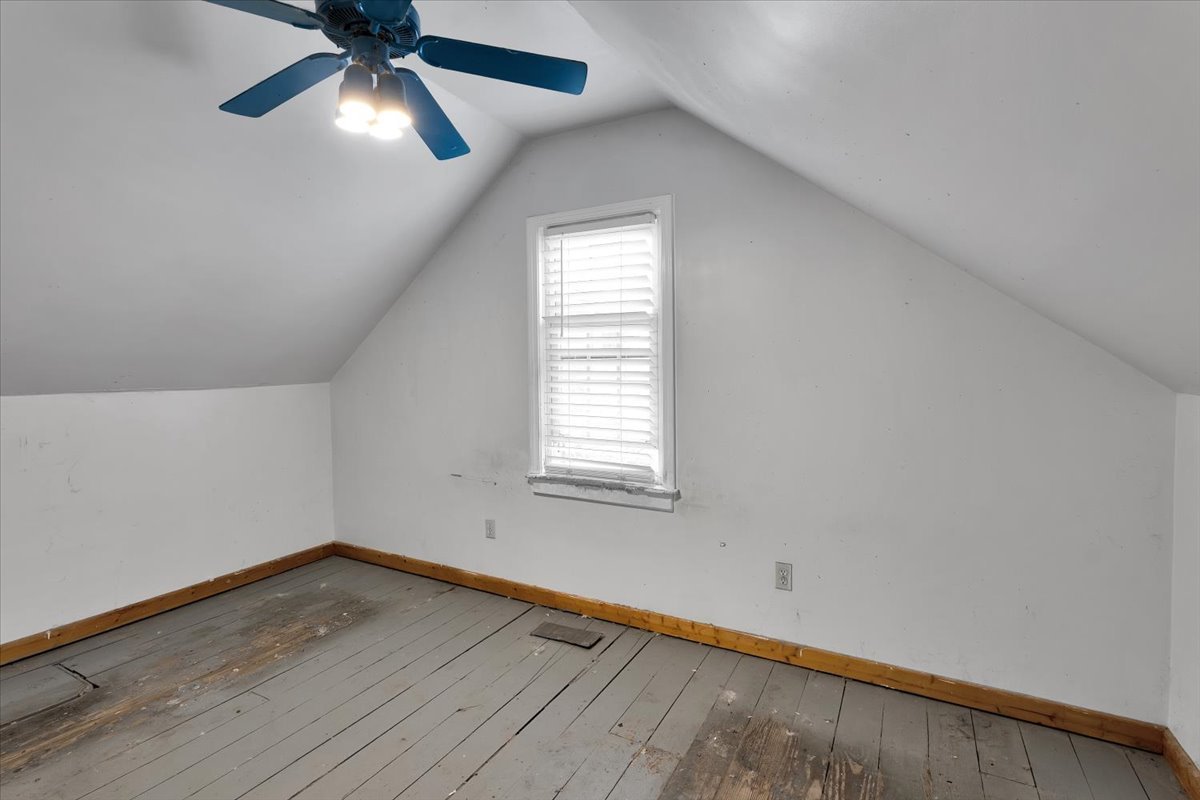 4328 Wolf Road Property Photo 21