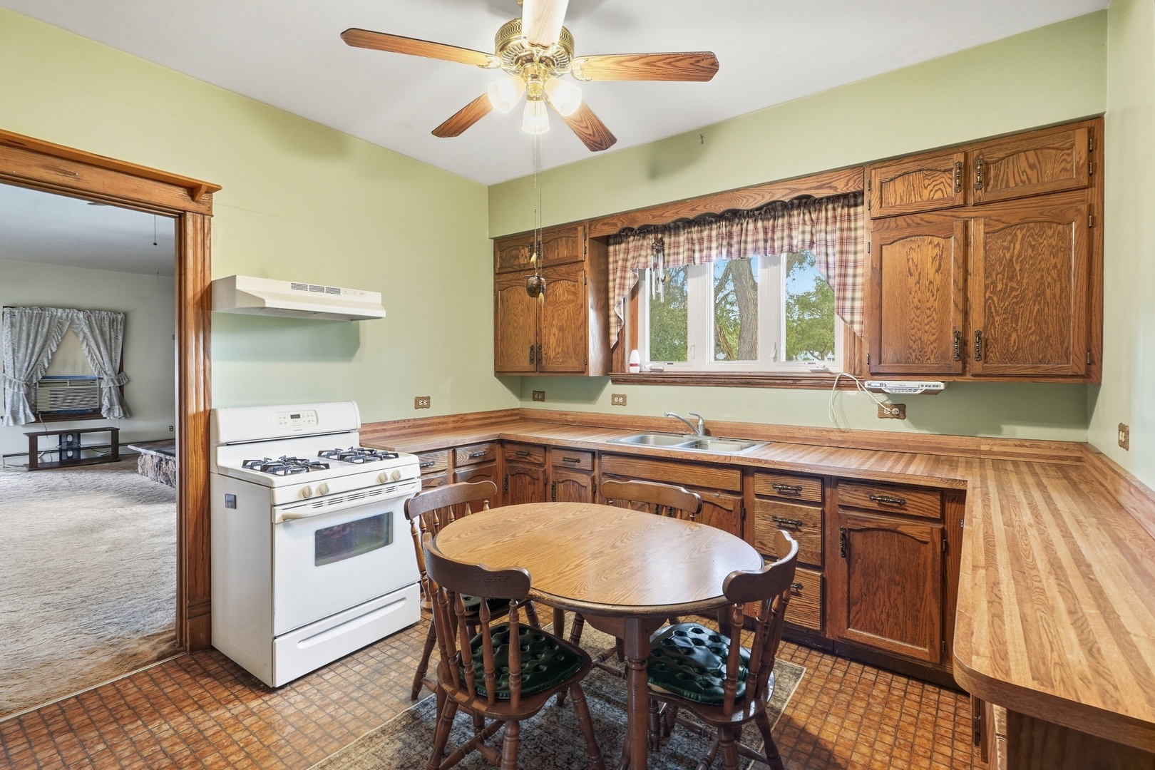3446 Florence Avenue Property Photo 15