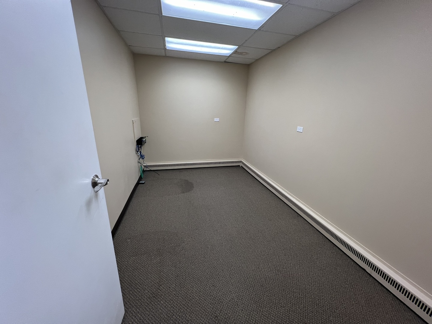 401 W Irving Park Road 1 Property Photo 6