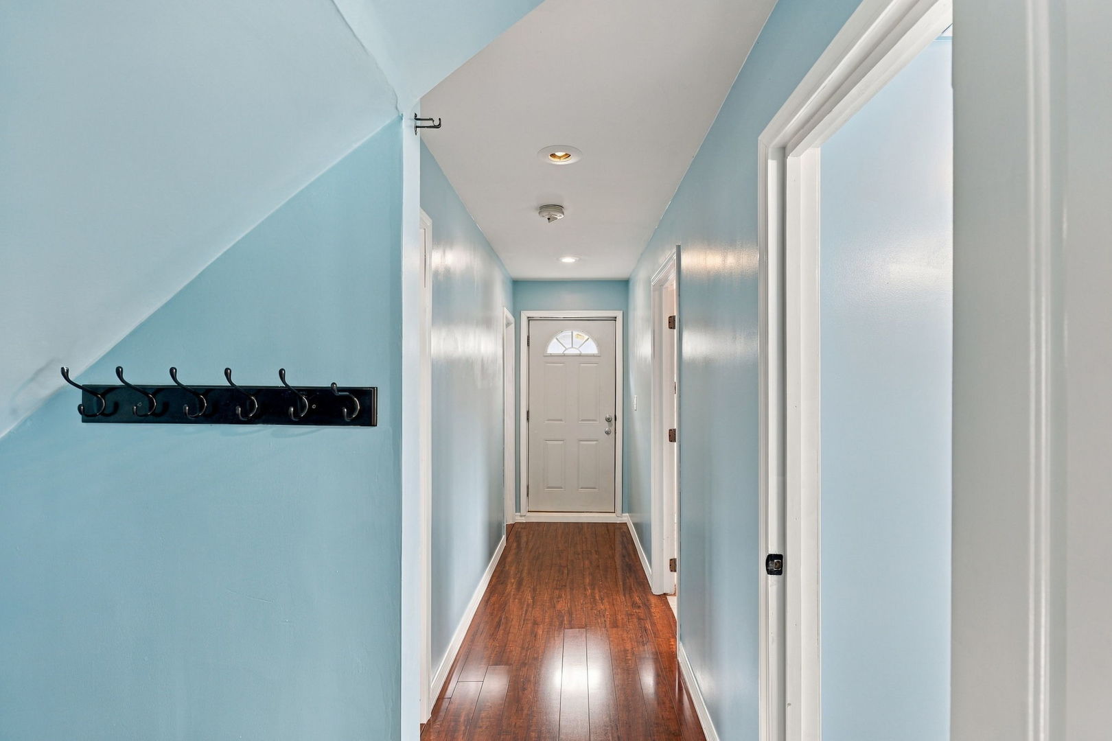 9808 S Maplewood Avenue Property Photo 12
