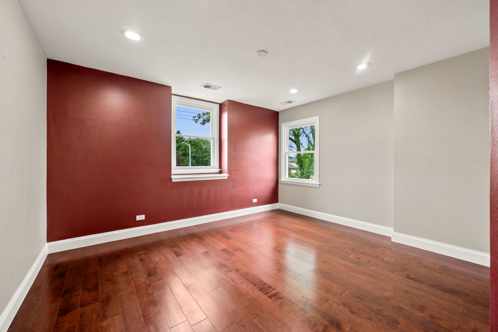 1221 W Sable Drive Property Photo 36