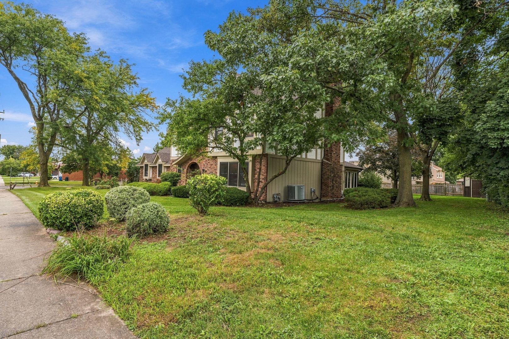1221 W Sable Drive Property Photo 67