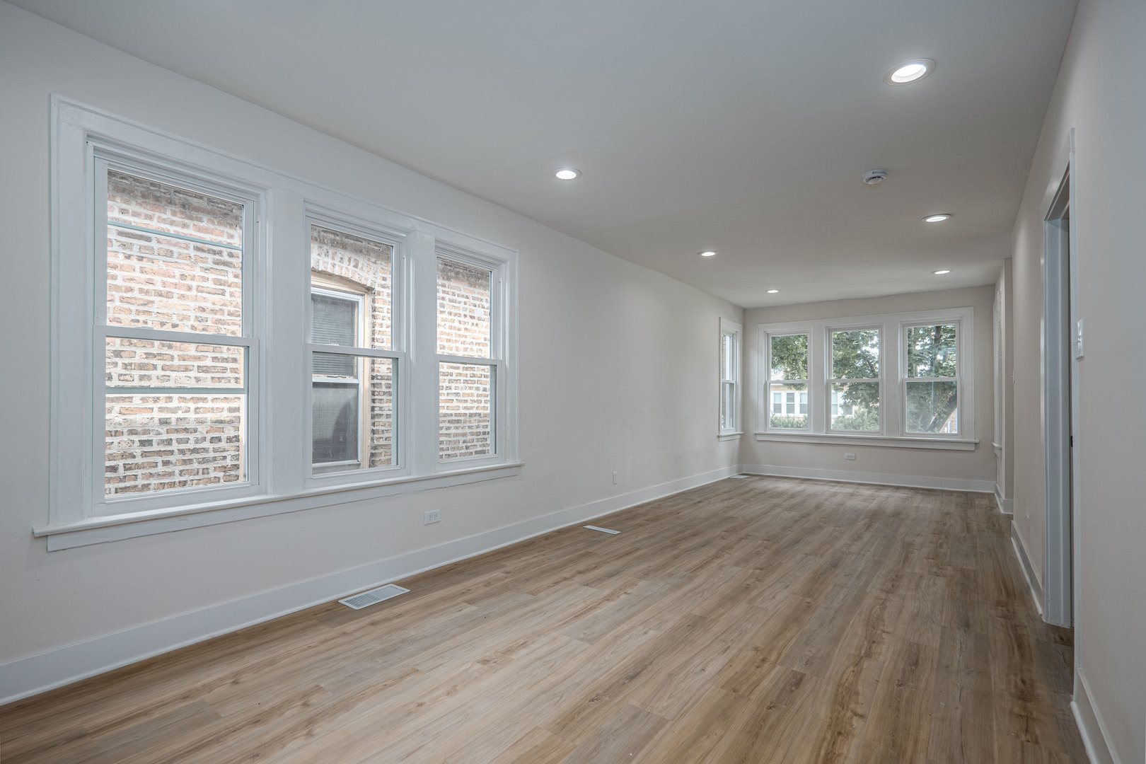 8634 S Laflin Street Property Photo 3
