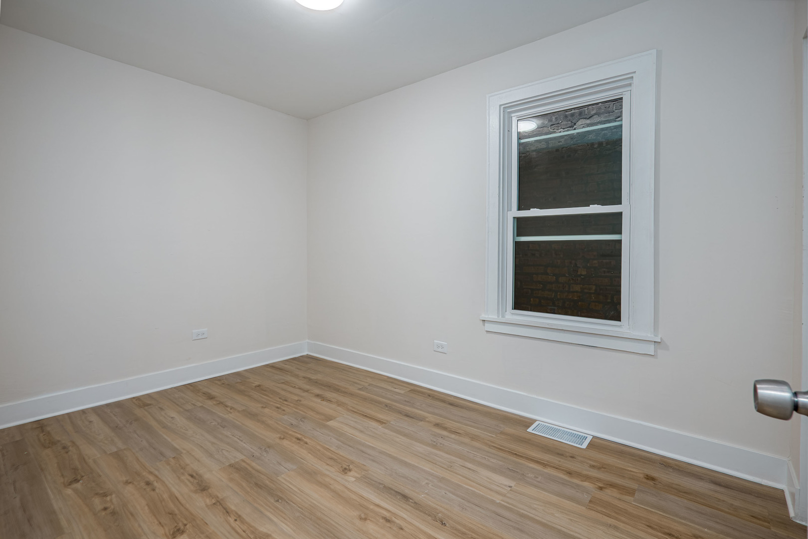 8634 S Laflin Street Property Photo 22