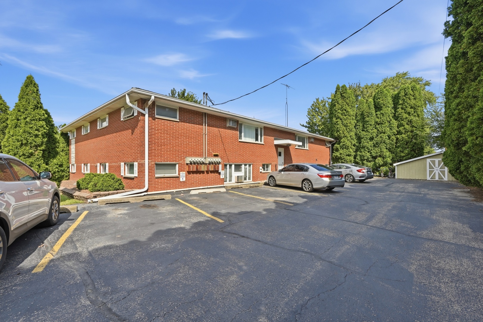 100 N Griffin Street Property Photo 2