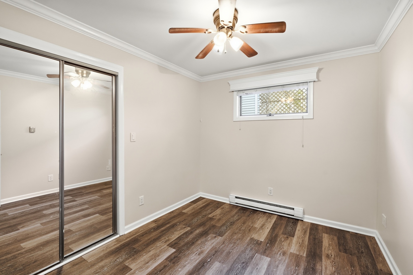 100 N Griffin Street Property Photo 7