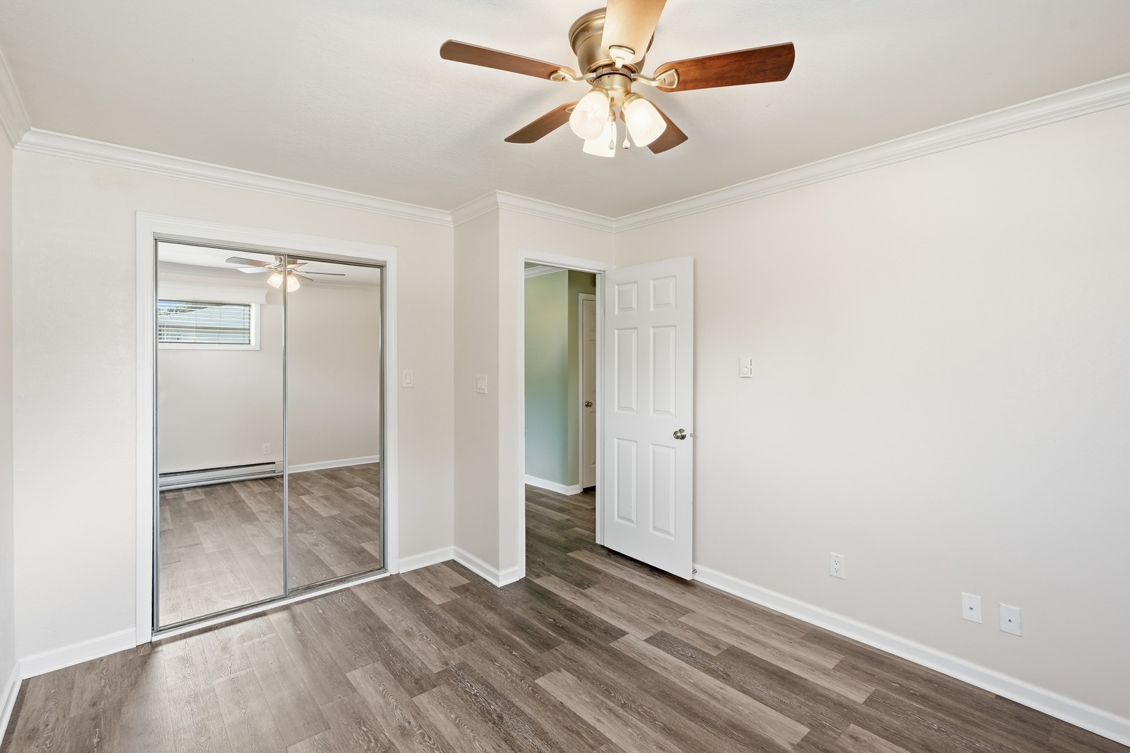 100 N Griffin Street Property Photo 8