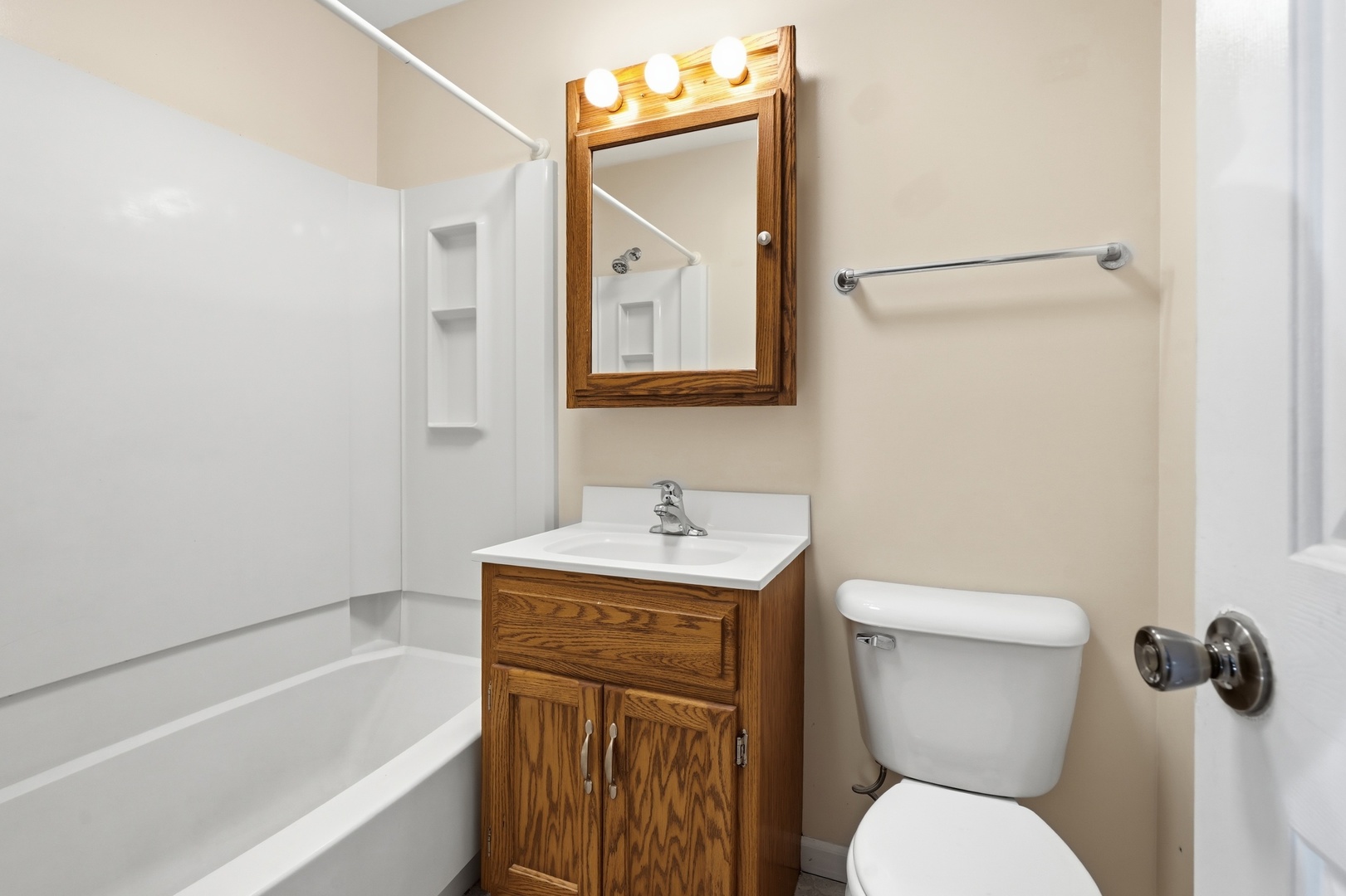 100 N Griffin Street Property Photo 9