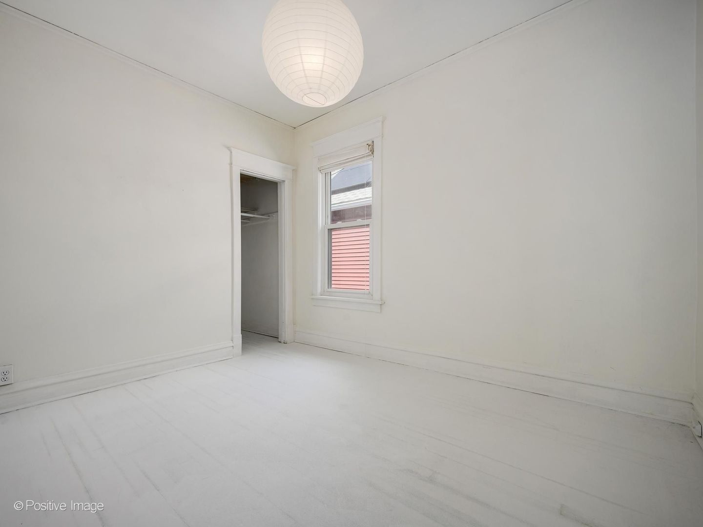 4633 N Kedvale Avenue Property Photo 9