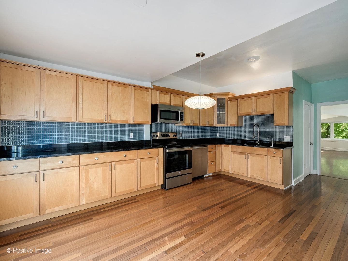4633 N Kedvale Avenue Property Photo 13