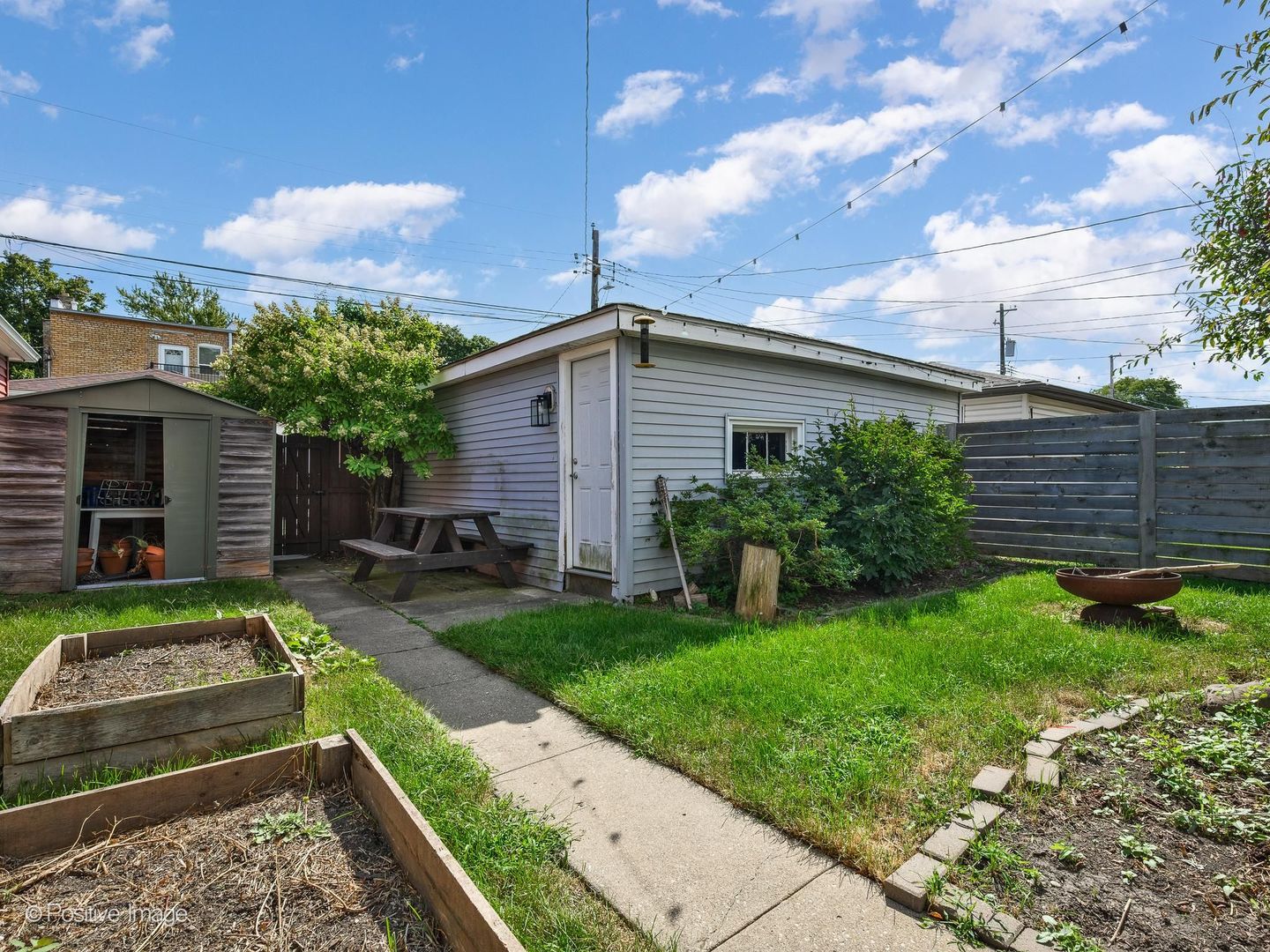 4633 N Kedvale Avenue Property Photo 23