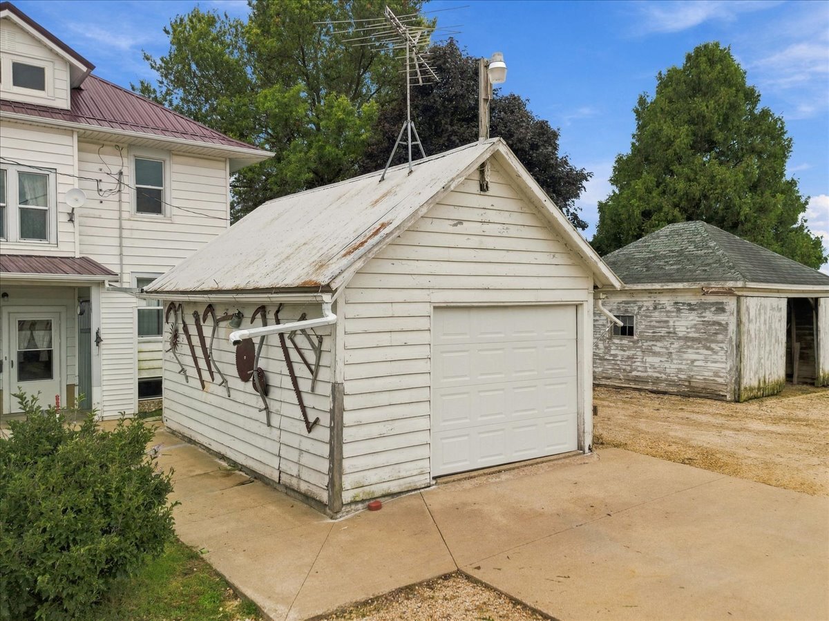 21718 Capp Road Property Photo 6