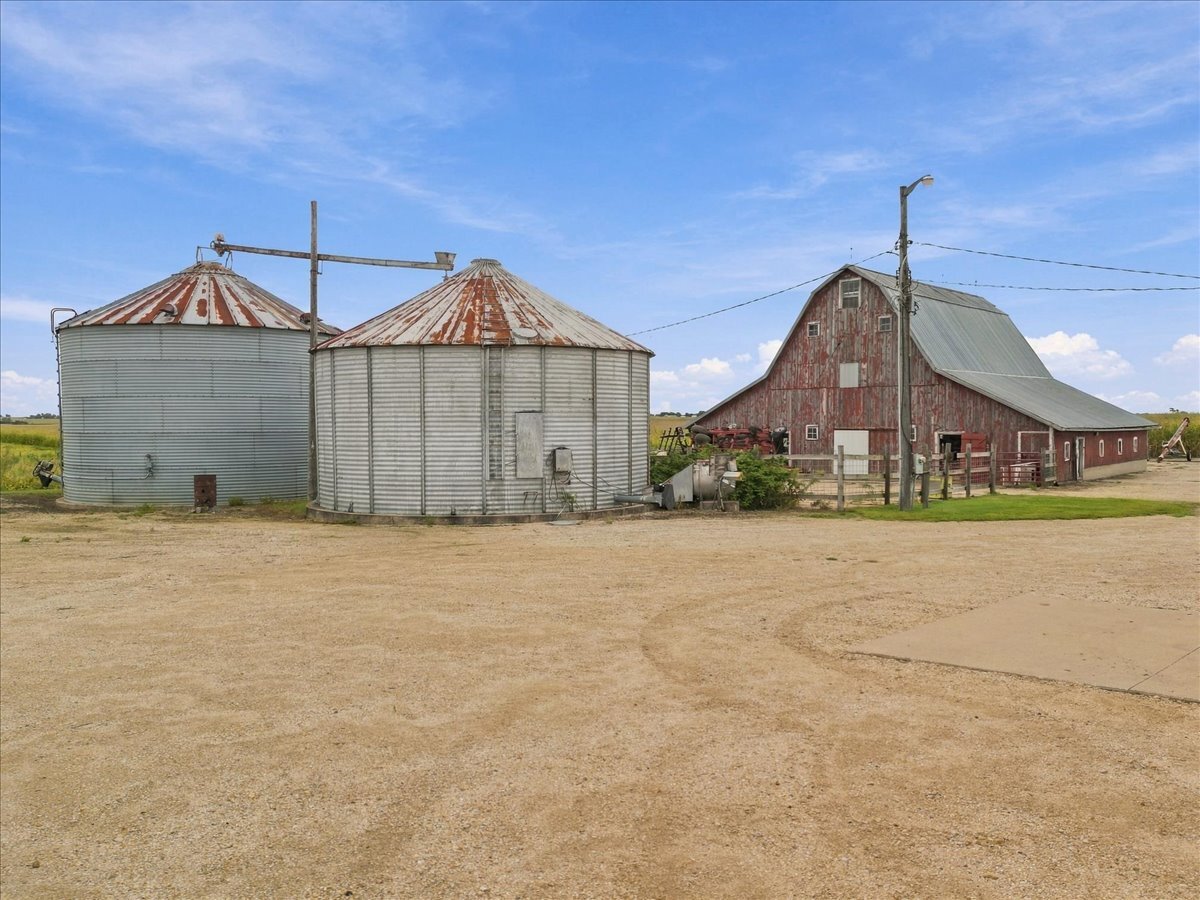 21718 Capp Road Property Photo 9