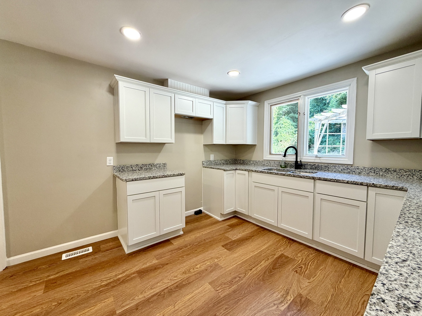 378 Contentment Road Property Photo 8
