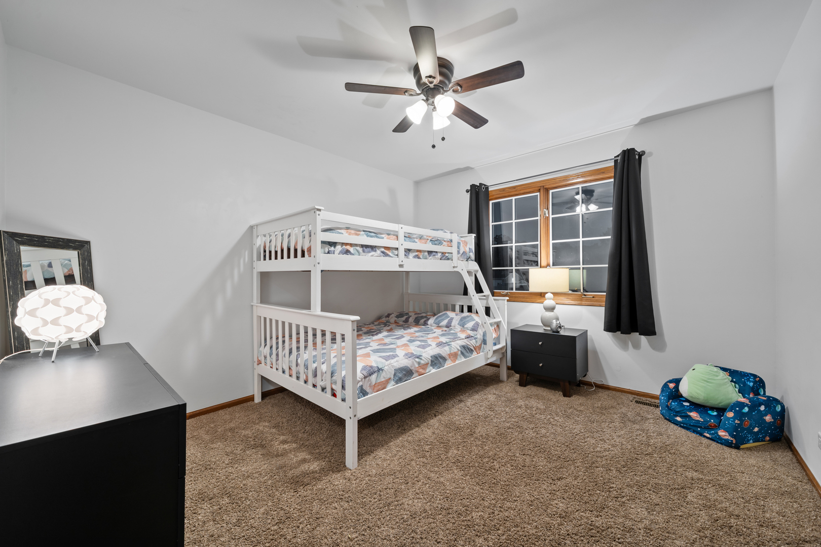 17w210 Massel Court Property Photo 22