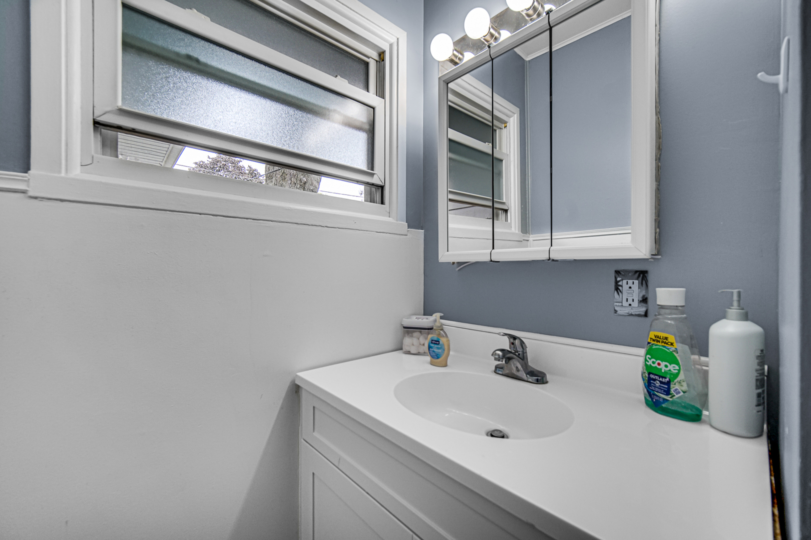 809 Westshire Drive Property Photo 12