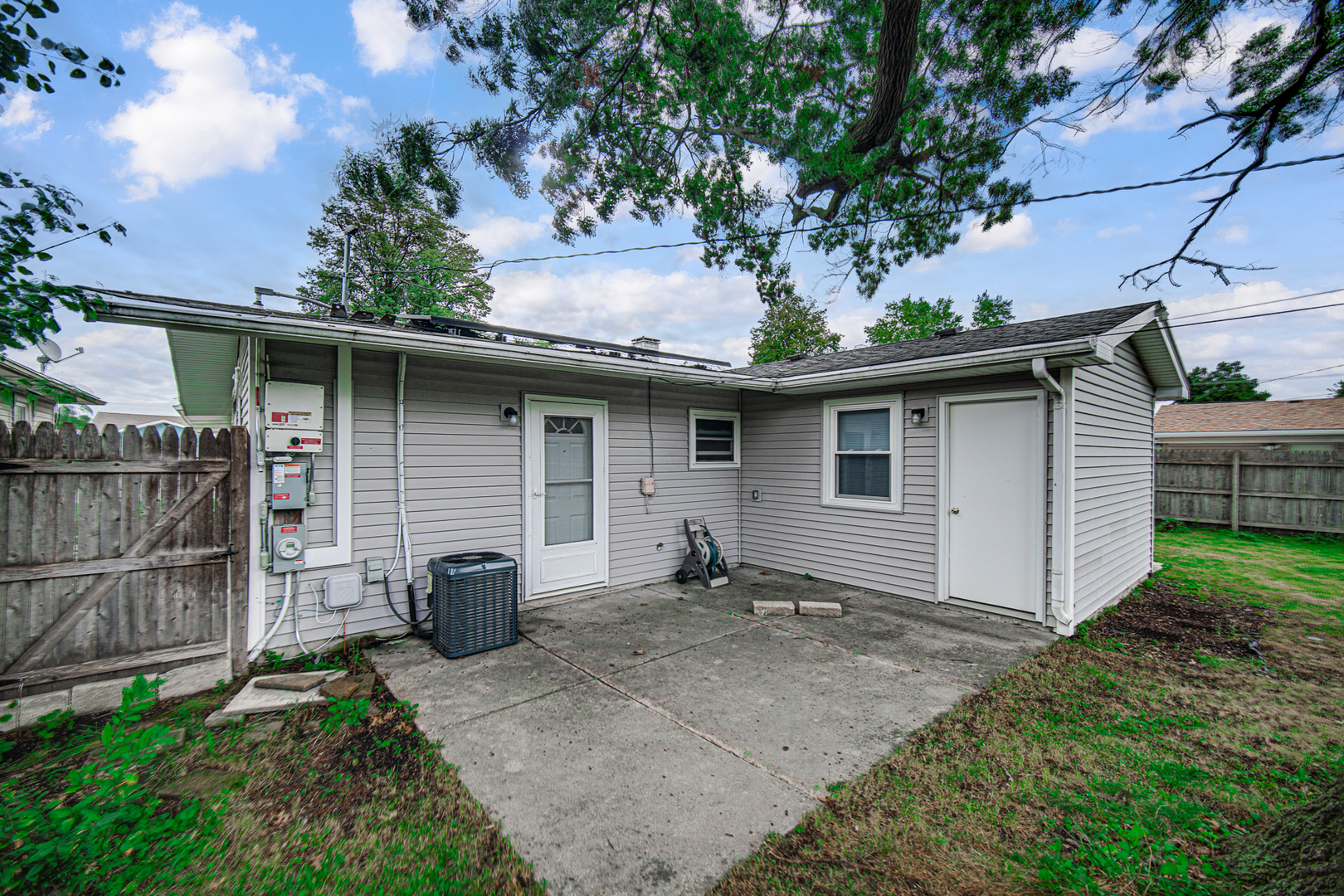 809 Westshire Drive Property Photo 14