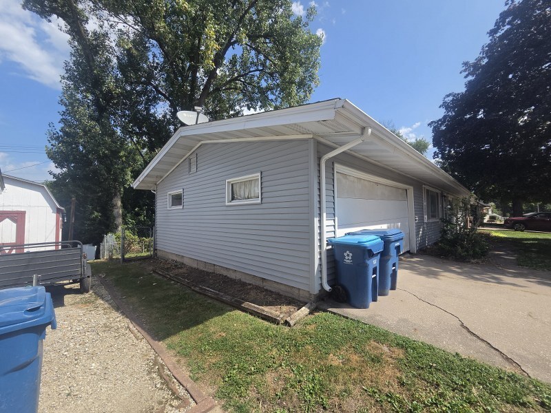 433 25th Avenue Property Photo 8
