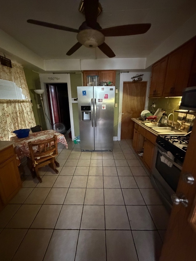 12156 S Princeton Avenue Property Photo 2