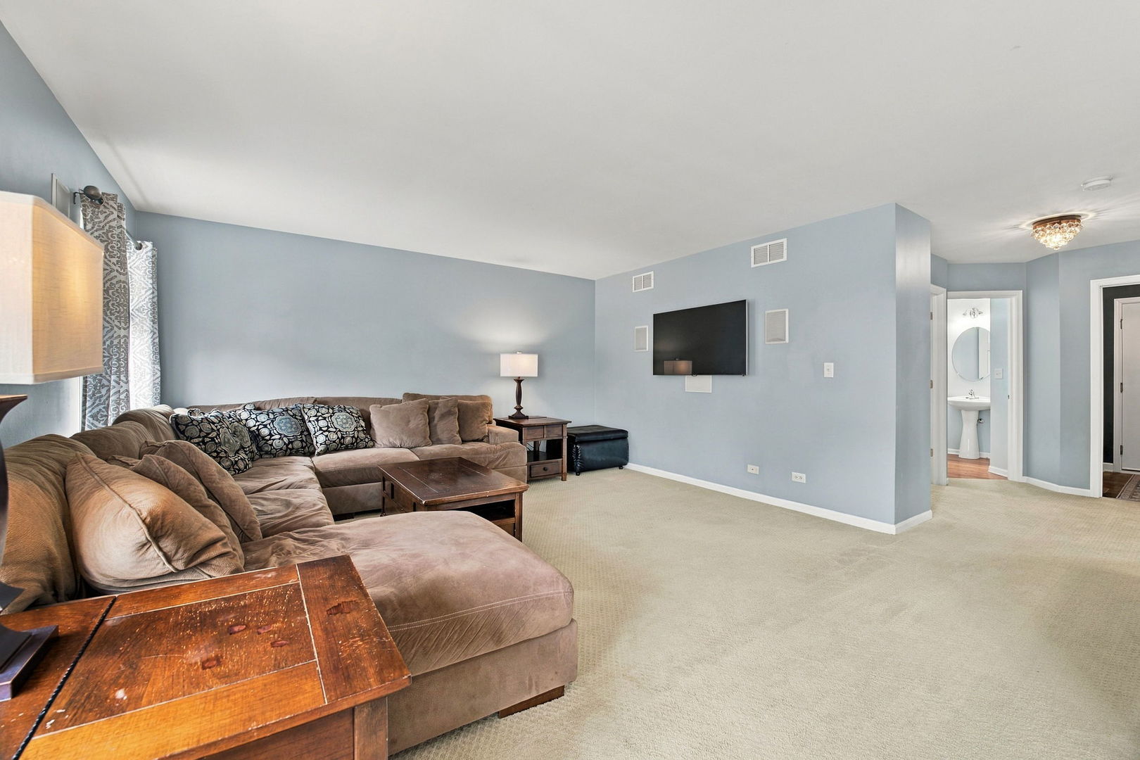 6900 Twin Falls Drive Property Photo 14