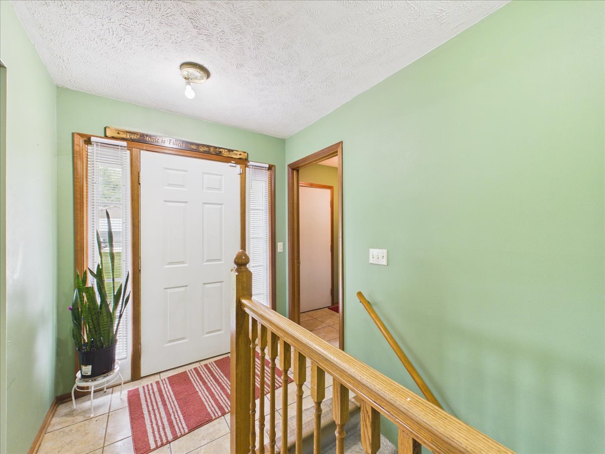7762 Towermont Drive Property Photo 7