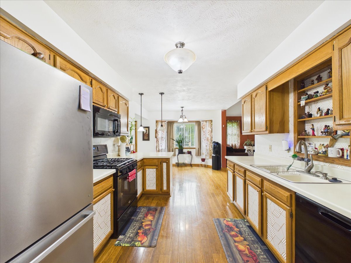 7762 Towermont Drive Property Photo 12