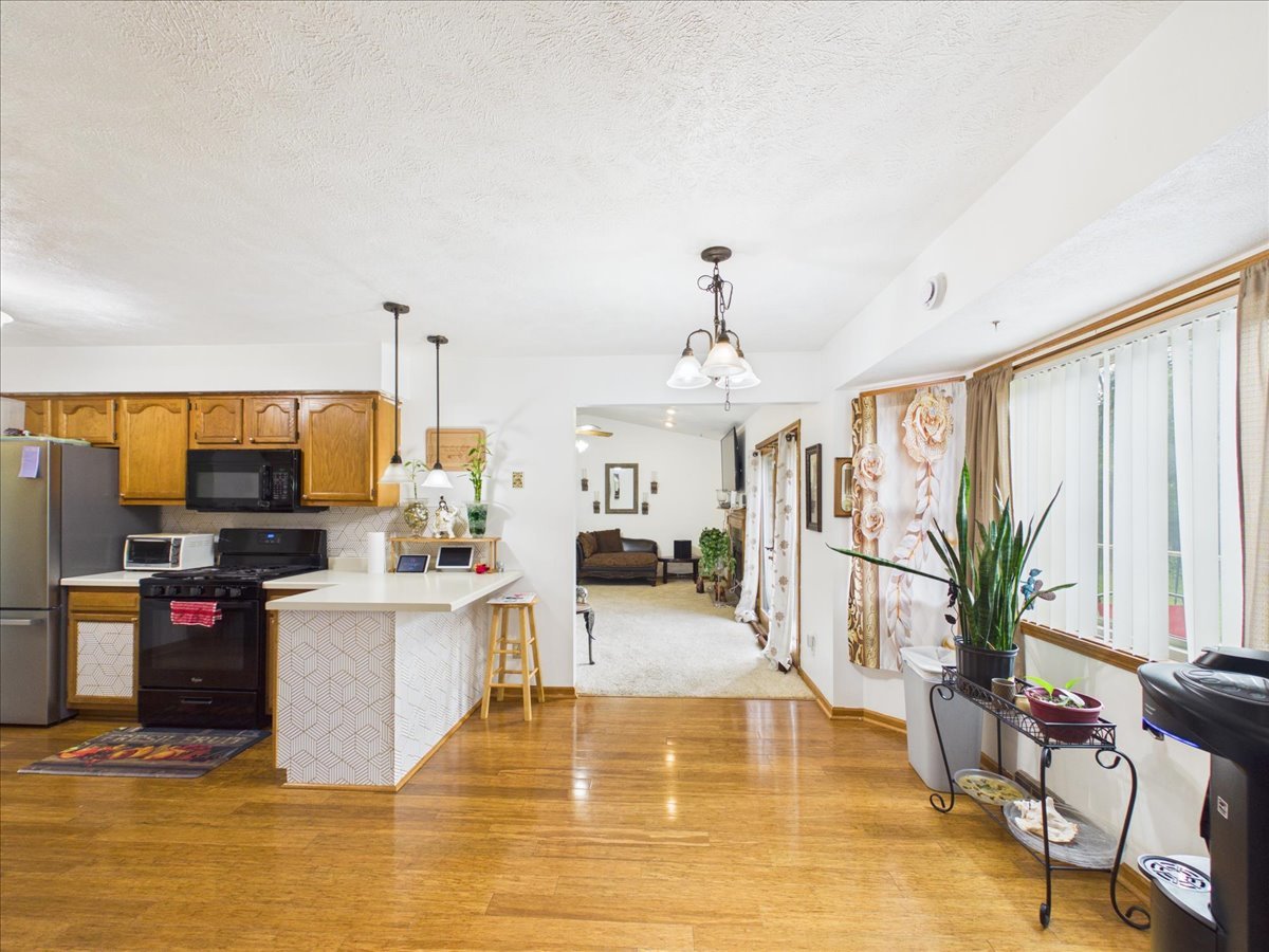 7762 Towermont Drive Property Photo 13