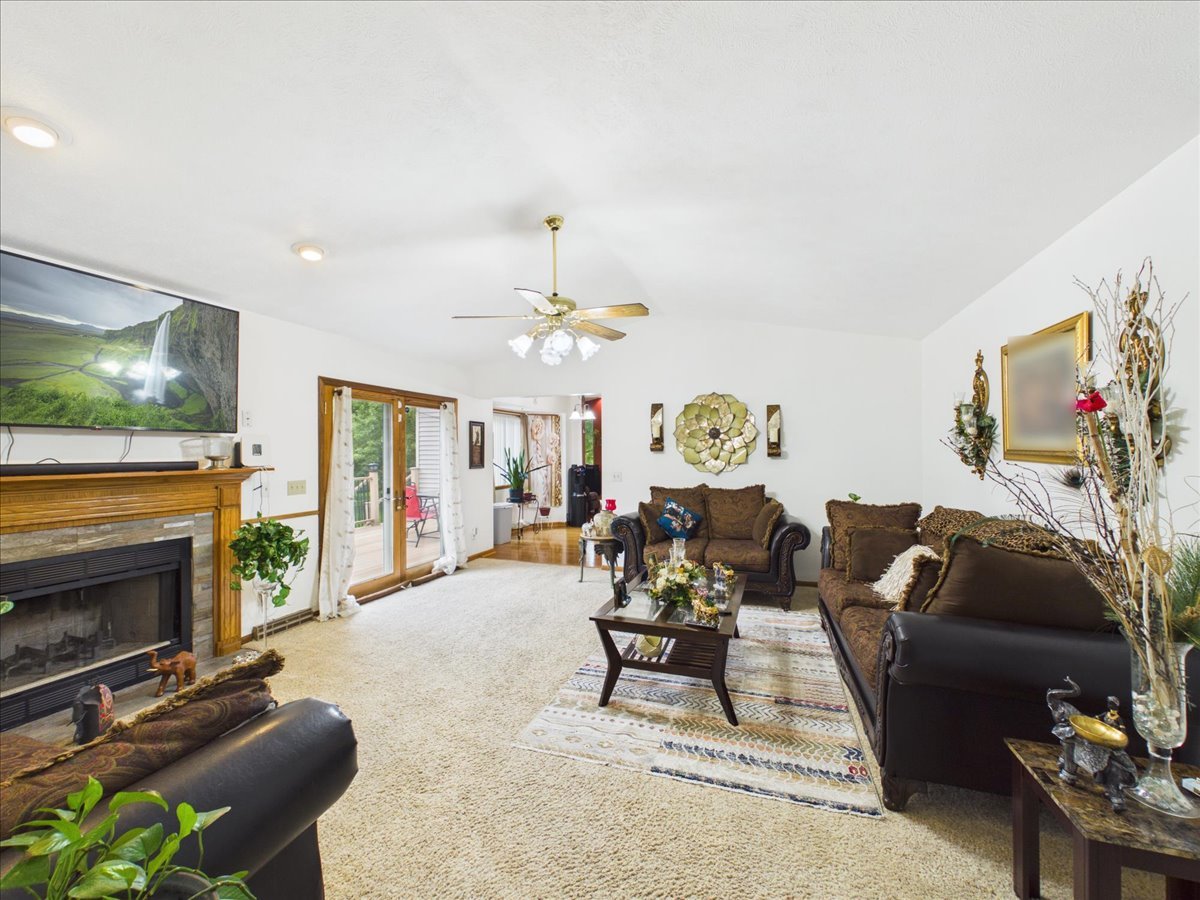 7762 Towermont Drive Property Photo 14