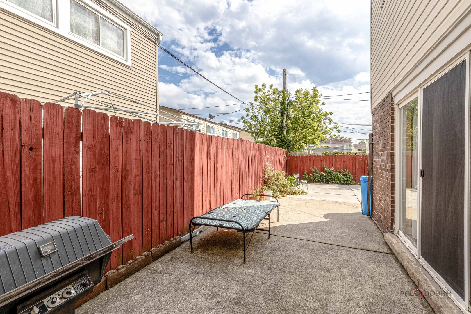 9105 Hollyberry Avenue Property Photo 18