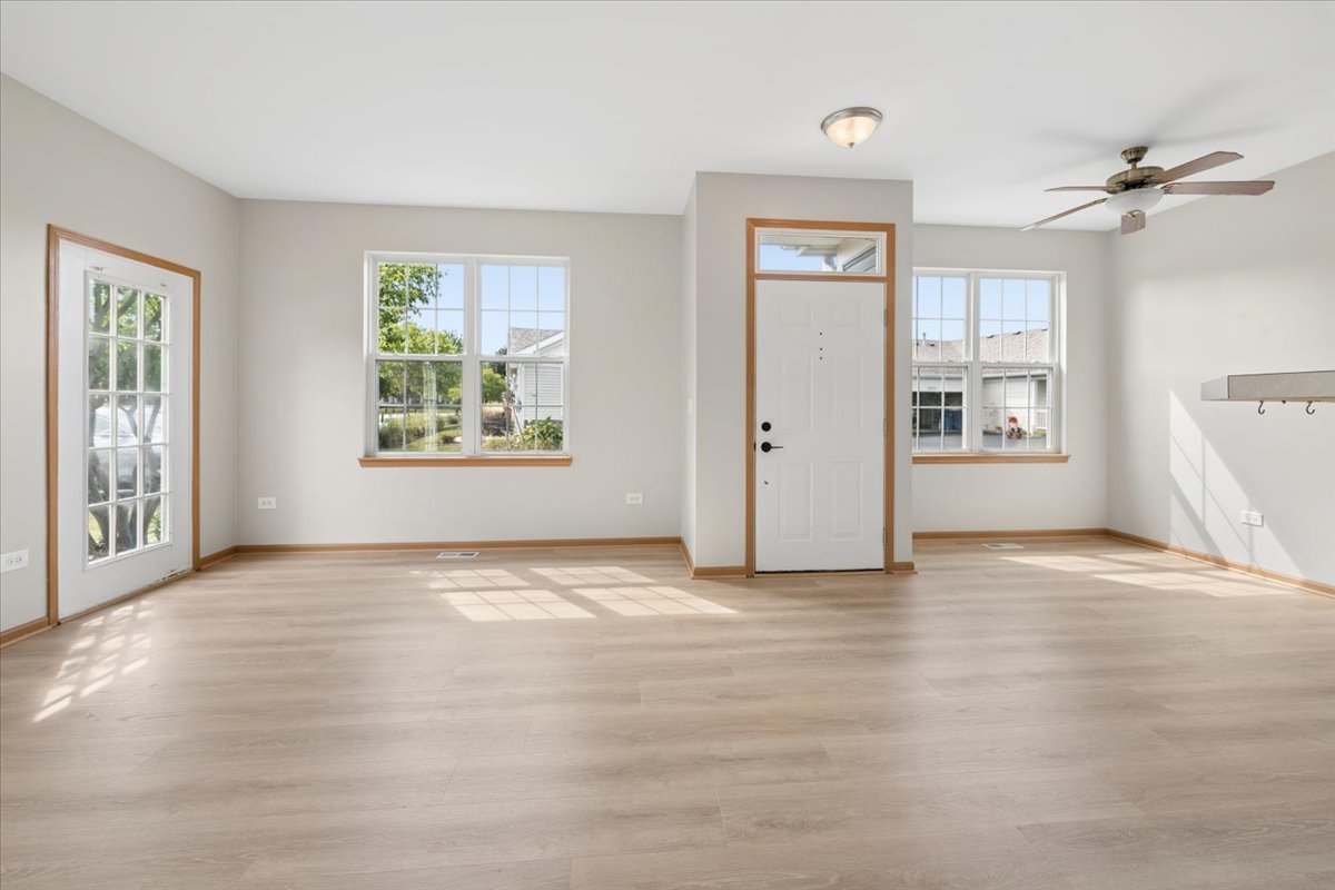 21526 Wolf Lake Way Property Photo 3