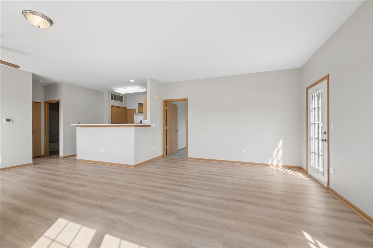 21526 Wolf Lake Way Property Photo 6