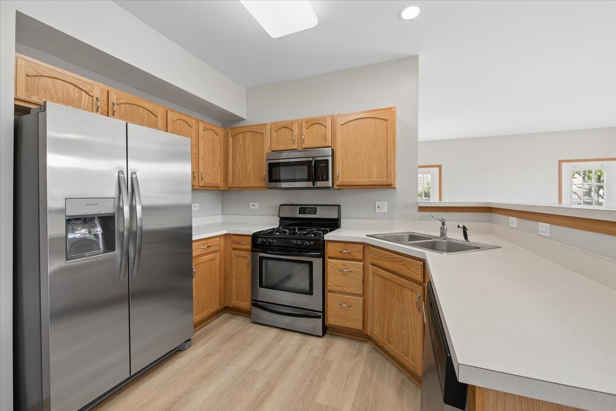 21526 Wolf Lake Way Property Photo 8