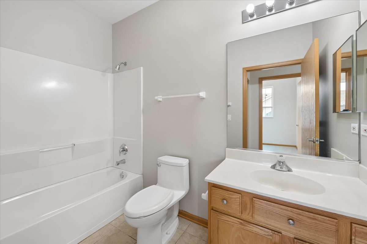 21526 Wolf Lake Way Property Photo 10