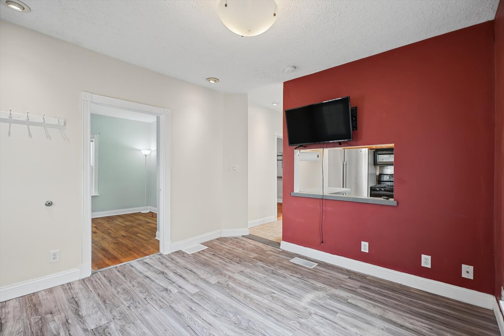 1102 S State Street Property Photo 5