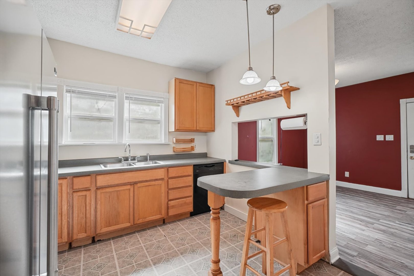 1102 S State Street Property Photo 6