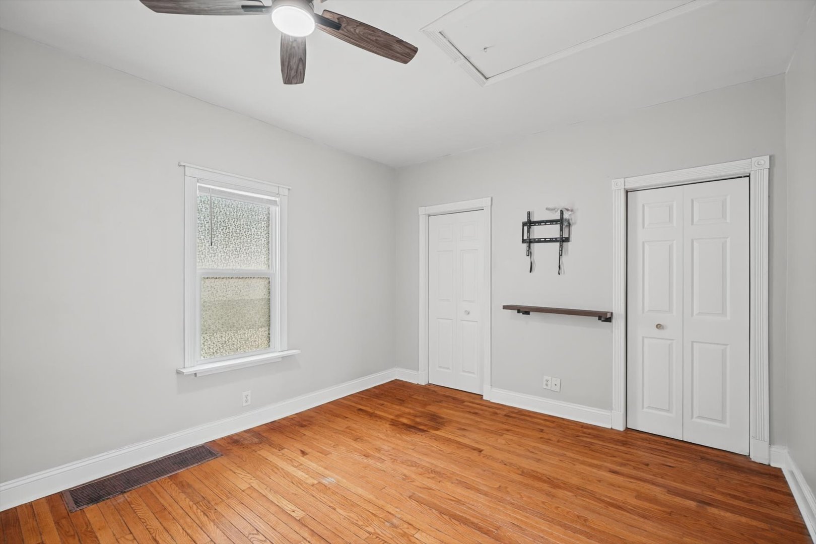 1102 S State Street Property Photo 10