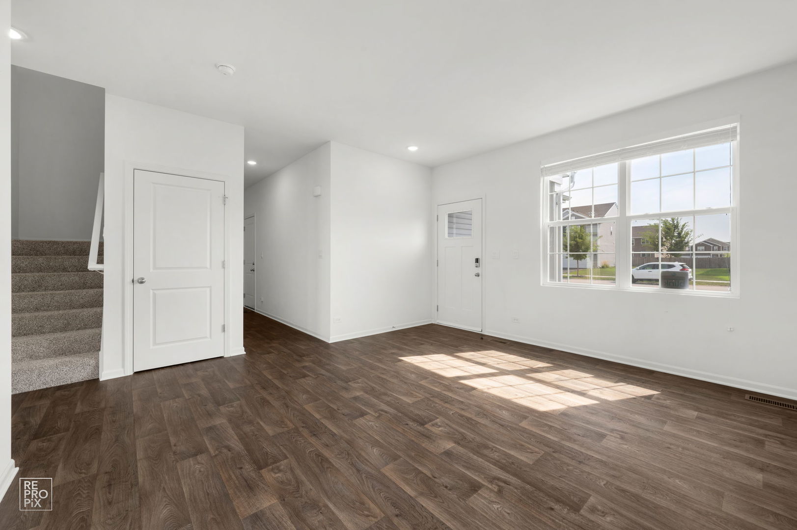 714 Juniper Street Property Photo 2