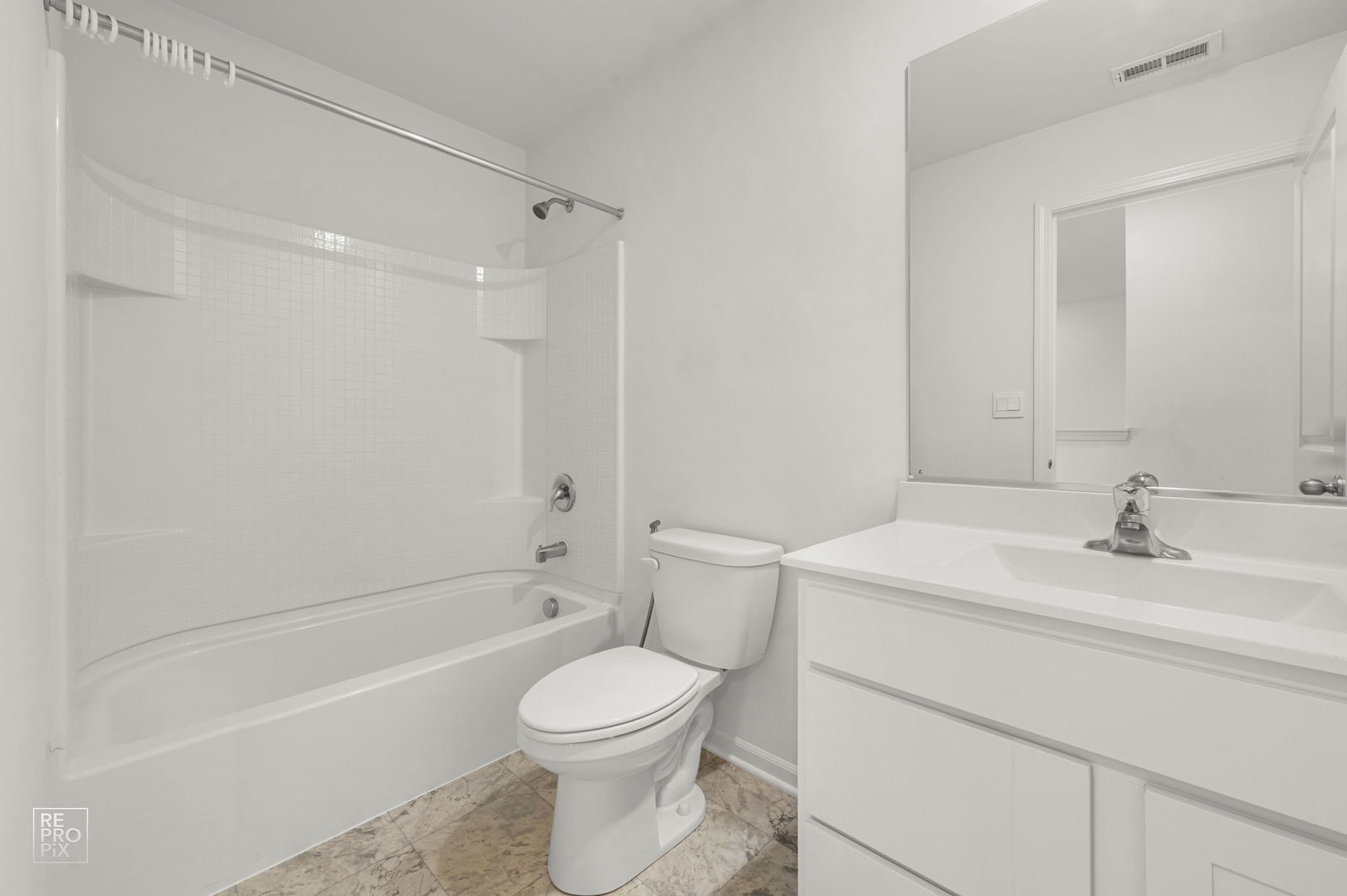 714 Juniper Street Property Photo 7