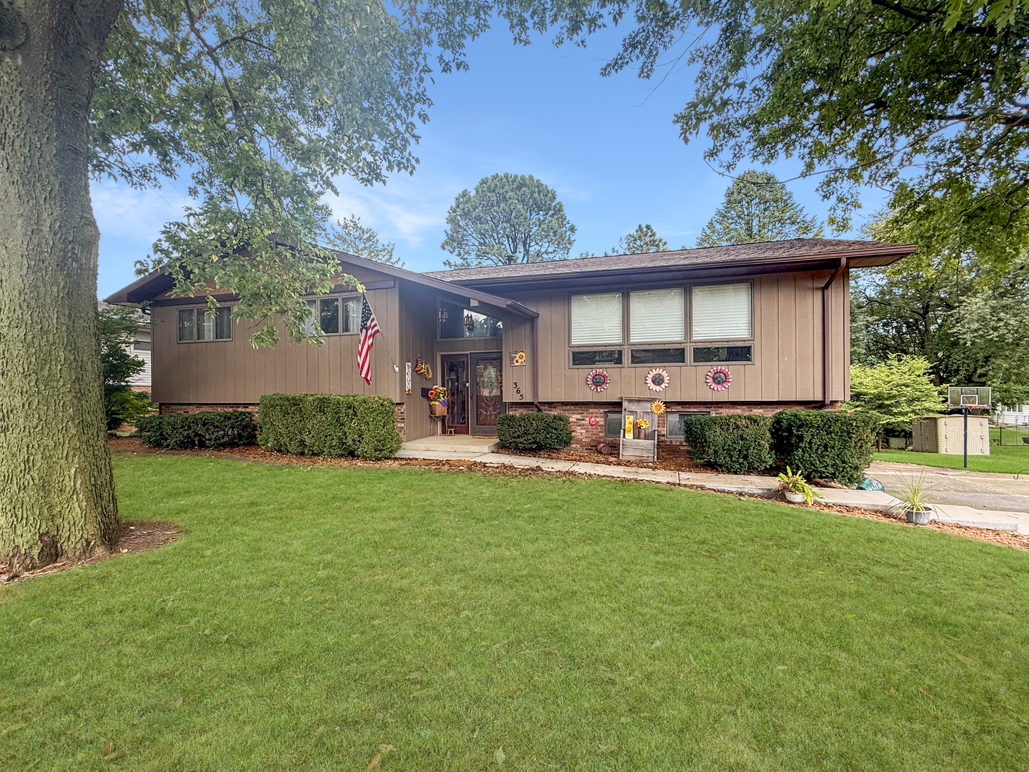 365 Highland Drive Property Photo 1