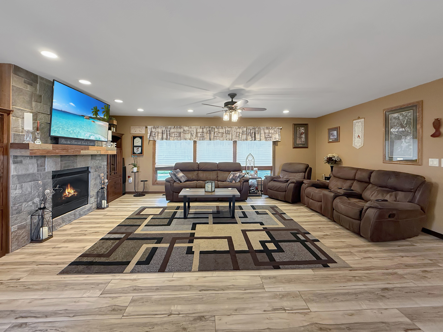 365 Highland Drive Property Photo 19